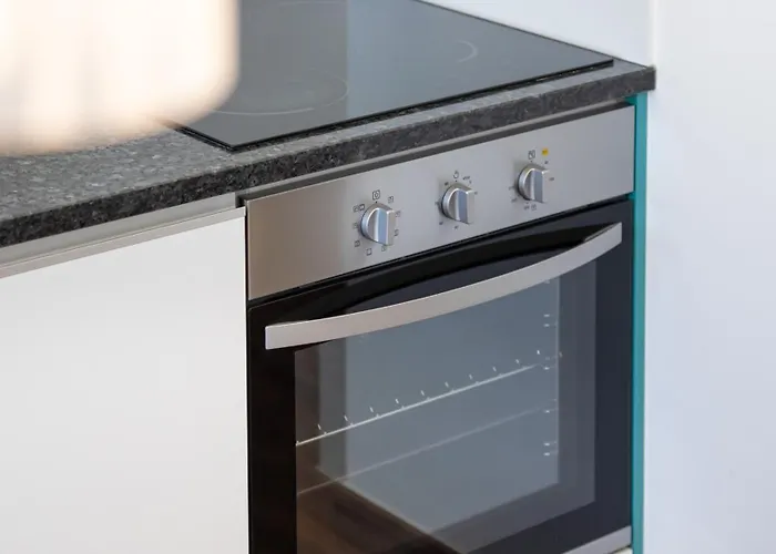 아파트 Serene Blue 1 Bdr Flat With Balcony By Lovelystay