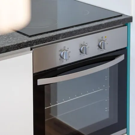 Апартаменты Serene Blue 1 Bdr Flat With Balcony By Lovelystay